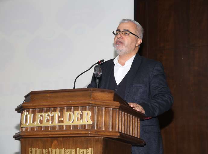 Işığı Elmas Gibi Yeni Bir Güzellikle İnsanlığa Sunmalıyız