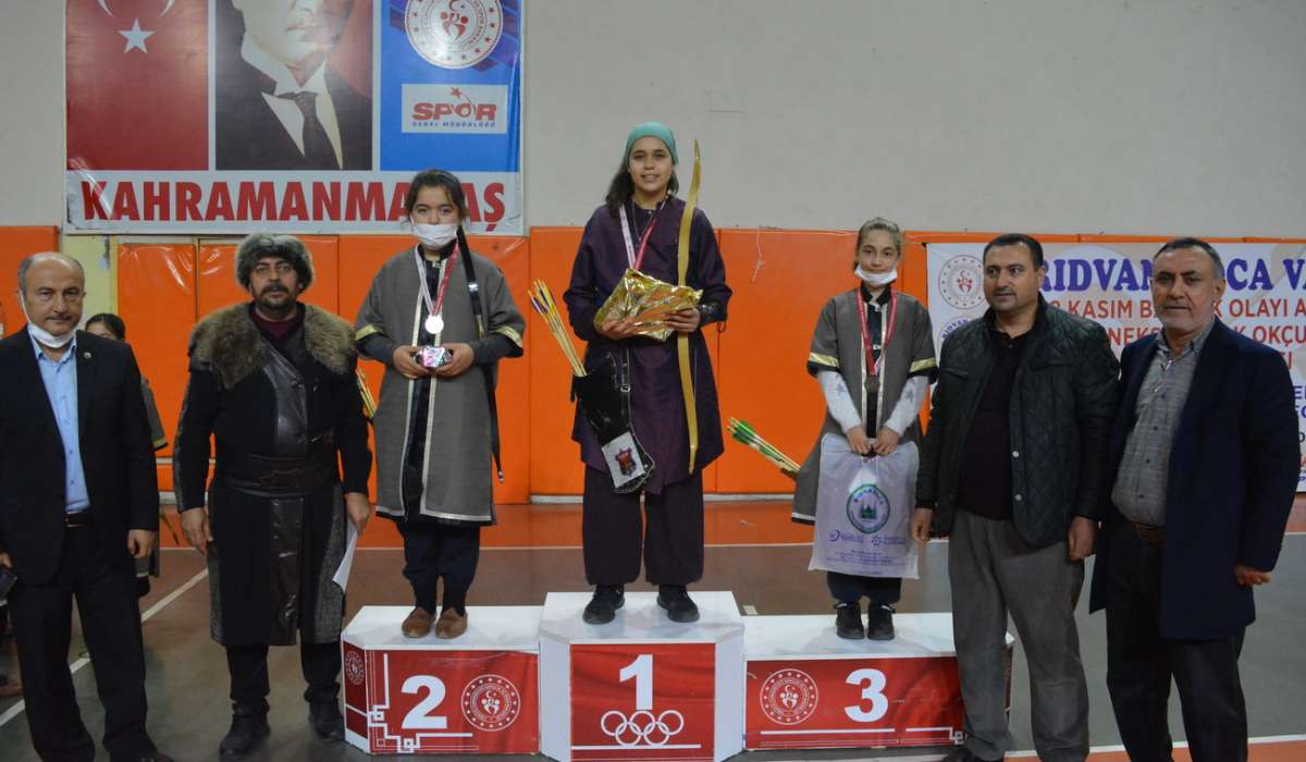 Bayrak Olayı Okçuluk Turnuvası Yapıldı
