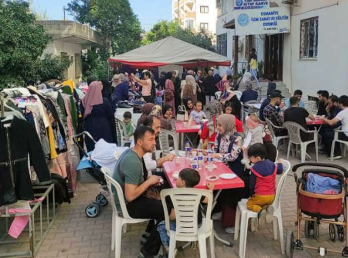 İLSANDER’de Yerel Yemekler ve El Emeklerinin Tanıtım Etkinliği 