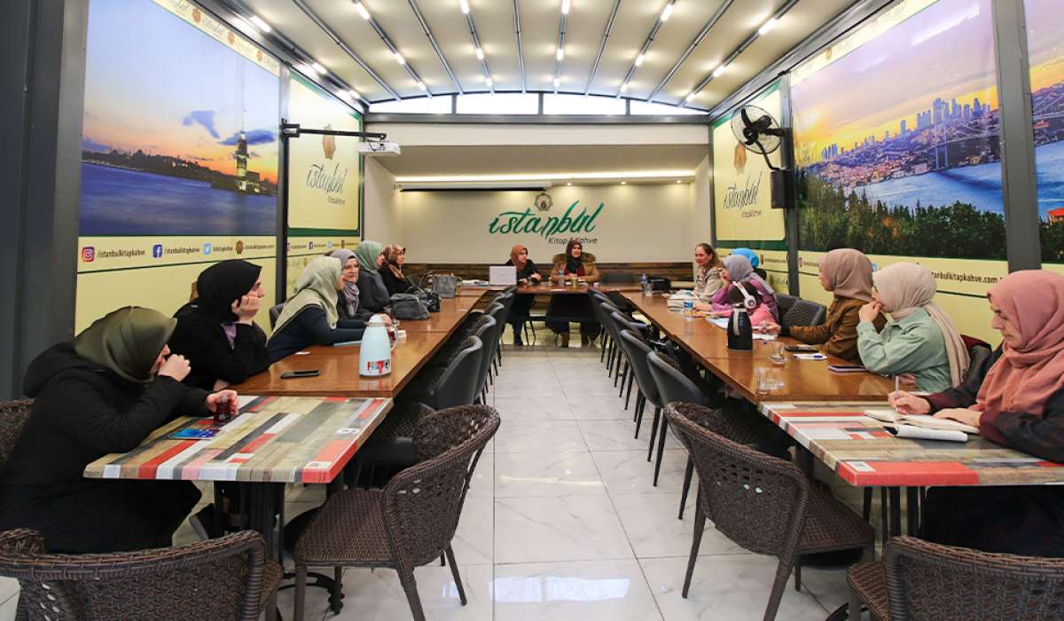 AKADDER İstanbul Temsilciliğinde Kitap Tahlilleri Devam Ediyor