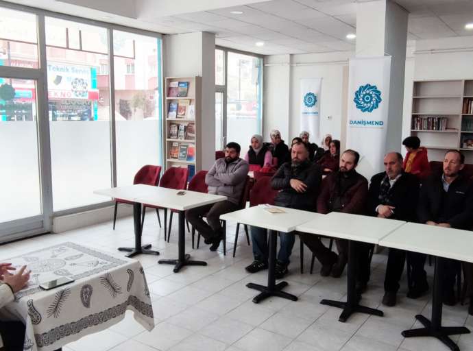 Danişmend Derneğinde Ramazan Seminerlerine Başlandı
