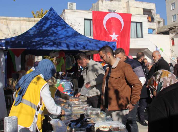 Filistin Yararına Hayır Çarşısı Kilis'te Açıldı