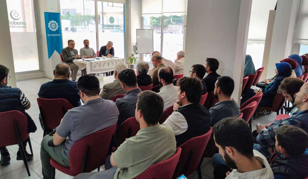 Sivas Danişmend Derneği'nde Panel Düzenlendi