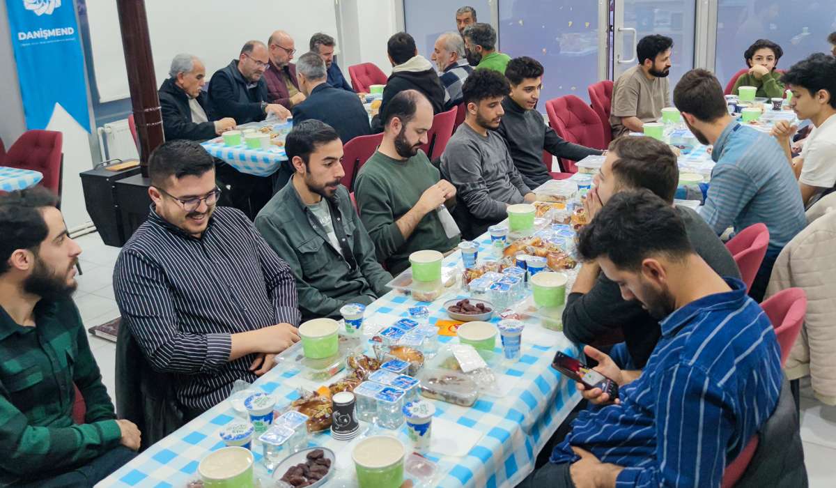 Danişmend Derneği İftar Programları
