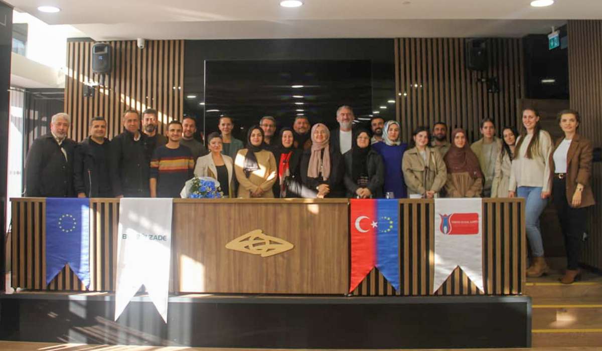 Gençlik Çalışmalarında Sivil Sorumluluk ve Yeni Yöntemler