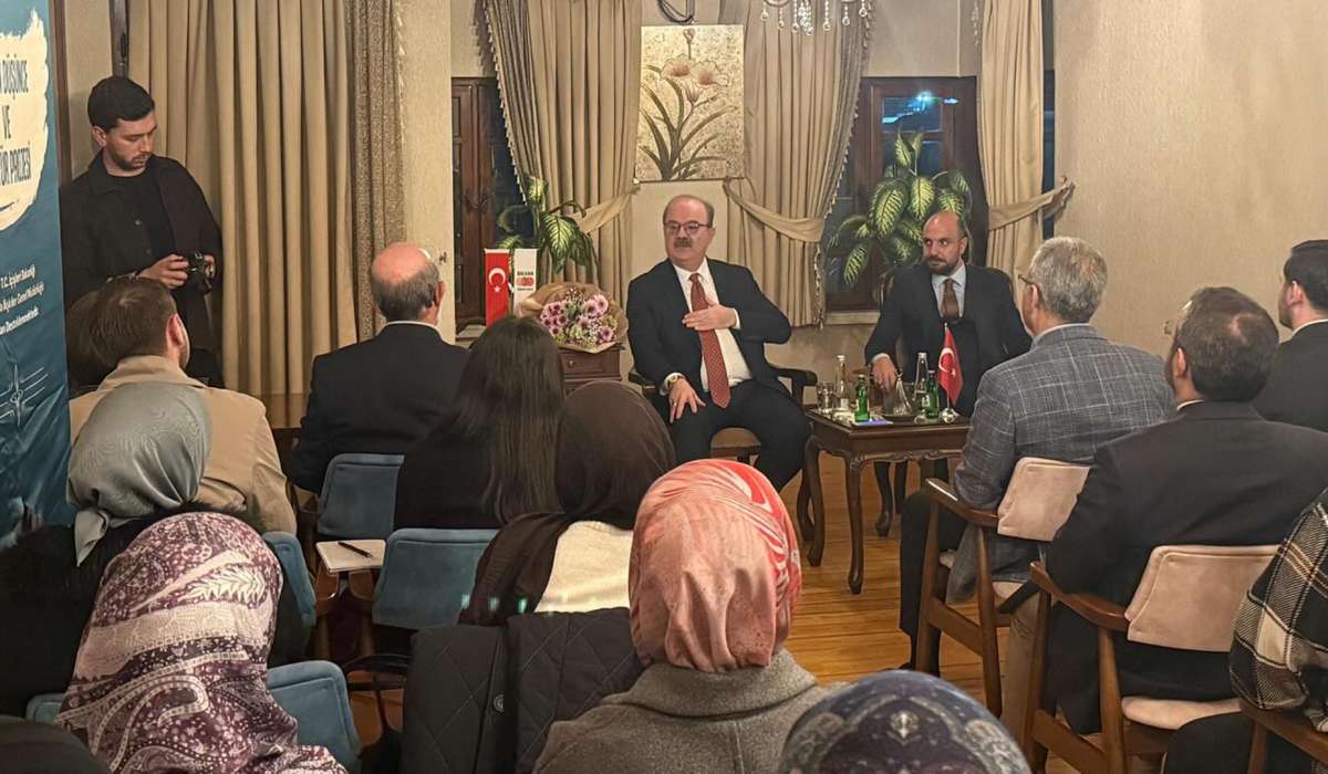 Kültür ve Turizm Bakan Yardımcısı Dr. Serdar Çam Gençlerle Buluştu